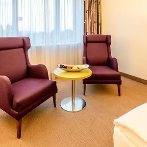 Hotel Plaza Premium, Vienne