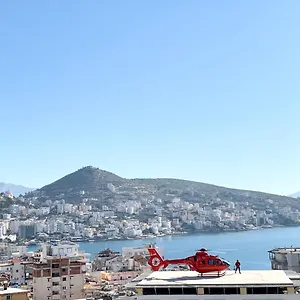 Saral Mar , Saranda Albanie
